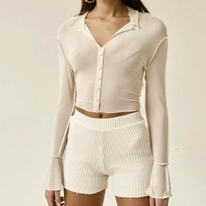 Sisters and Seekers Perish seam crop in Buttermilk